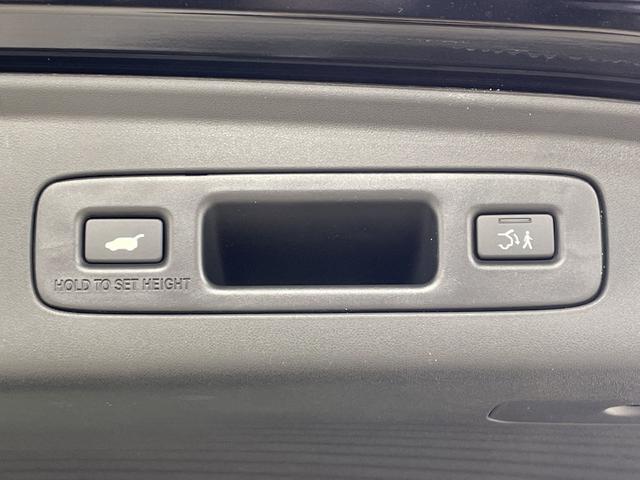 ＺＲ－Ｖ ｅ：ＨＥＶ　Ｚ特別仕様車ブラックスタイル　登録済未使用車　純正ＤＡ　全方位カメラ　置くだけ充電　ＢＯＳＥ　シートヒーター　パワーバックドア　メモリシート　レザーシート　ビルトインＥＴＣ２．０　ＬＥＤ　ＢＳＭ　スペアキー　パドルシフト　ＡＷ（57枚目）