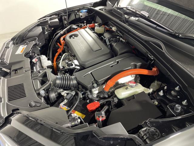 ＺＲ－Ｖ ｅ：ＨＥＶ　Ｚ特別仕様車ブラックスタイル　登録済未使用車　純正ＤＡ　全方位カメラ　置くだけ充電　ＢＯＳＥ　シートヒーター　パワーバックドア　メモリシート　レザーシート　ビルトインＥＴＣ２．０　ＬＥＤ　ＢＳＭ　スペアキー　パドルシフト　ＡＷ（75枚目）