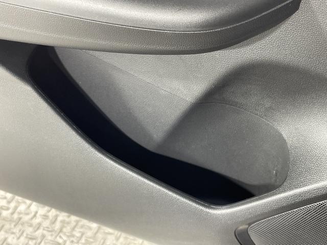 シャトル ハイブリッドＺ　ホンダセンシング　ホンダセンシング　純正９型ナビ　バックカメラ　ハーフレザーシート　シートヒーター　フロントデアイサー　ビルトインＥＴＣ　スマートキー　プッシュスタートボタン　パドルシフト　ドライブレコーダー　ＬＥＤ（35枚目）