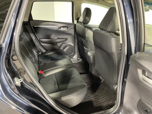 シャトル ハイブリッドＺ　ホンダセンシング　ホンダセンシング　純正９型ナビ　バックカメラ　ハーフレザーシート　シートヒーター　フロントデアイサー　ビルトインＥＴＣ　スマートキー　プッシュスタートボタン　パドルシフト　ドライブレコーダー　ＬＥＤ（52枚目）