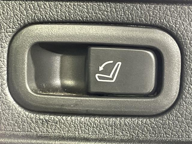 フォレスター Ｘ－ブレイク　アイサイト　純正ナビ　バックカメラ　電動サイドブレーキ　オートブレーキホールド　合皮シート　シートヒーター　ＥＴＣ　ＳＲＨ　パドルシフト　ステアリングヒーター　ＬＥＤ　フォグランプ　ルーフレール（38枚目）