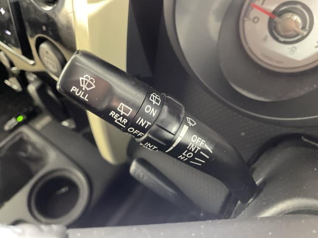 ＦＪクルーザー ファイナルエディション　ナビ　バックカメラ　コーナーセンサー　フロントデアイサー　革巻きステアリング　ステアリングスイッチ　ヘッドライトレベライザー　クルーズコントロール　ＥＴＣ　背面タイヤ　社外ＬＥＤ　フォグ　社外マフラー（10枚目）