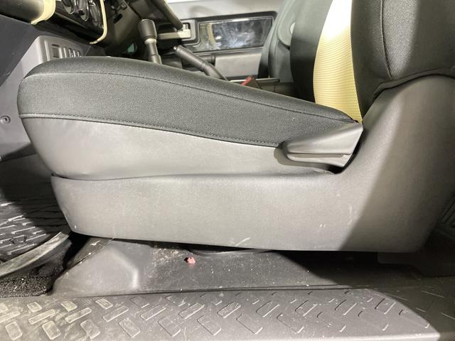 ＦＪクルーザー ファイナルエディション　ナビ　バックカメラ　コーナーセンサー　フロントデアイサー　革巻きステアリング　ステアリングスイッチ　ヘッドライトレベライザー　クルーズコントロール　ＥＴＣ　背面タイヤ　社外ＬＥＤ　フォグ　社外マフラー（47枚目）