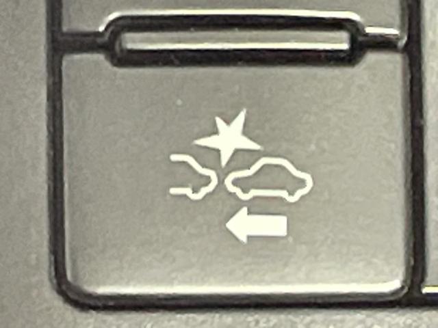 シエンタ Ｇ　ワンオーナー　純正９インチナビ　モデリスタエアロ　全方位カメラ　両側パワスラ　ビルトインＥＴＣ　前席シートヒーター　ステアリングヒーター　衝突軽減　車線逸脱警報　ＬＥＤヘッドライト　前後ドラレコ（18枚目）