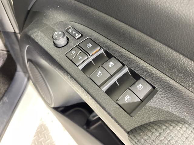 シエンタ Ｇ　ワンオーナー　純正９インチナビ　モデリスタエアロ　全方位カメラ　両側パワスラ　ビルトインＥＴＣ　前席シートヒーター　ステアリングヒーター　衝突軽減　車線逸脱警報　ＬＥＤヘッドライト　前後ドラレコ（37枚目）