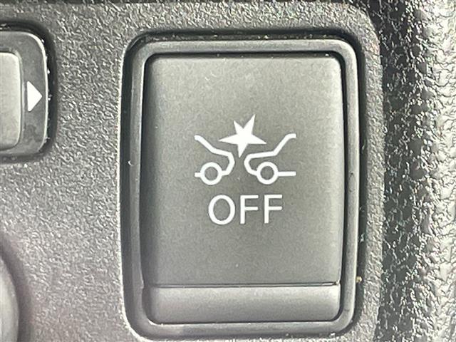 ノート ｅ－パワー　ニスモ　９インチナビ　全方位カメラ　衝突軽減　車線逸脱警報　レーダークルーズコントロール　前席専用シート　ＥＴＣ　ＬＥＤヘッドライト　前後ドライブレコーダー　フロアマット　インテリジェントルームミラー（6枚目）