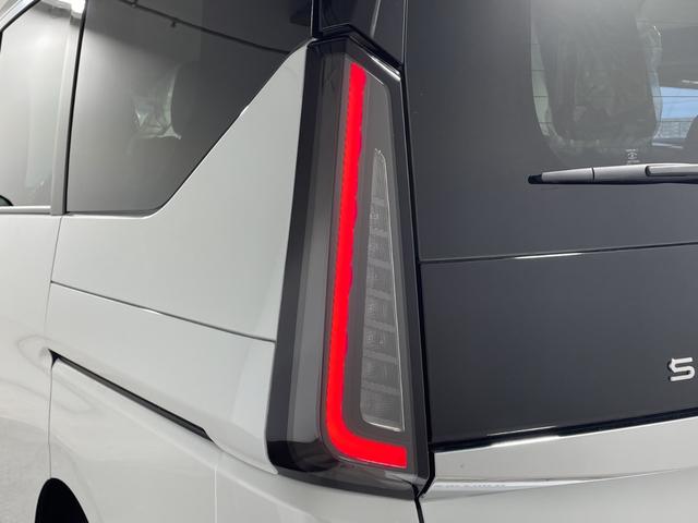 �����ŉJ�̓������E���N���A�ɂ��Ă����w�t�����g�E�C���h�E�����R�[�g�x�B�������ʂ��L�[�v���N���A�Ȏ��E�ň��S���T�|�[�g���Ă���܂��B