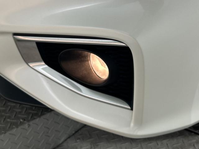 �w�R���t�H�[�g�K�[�h�x�̓t�@�u���b�N�E�R���r�E���U�[�̂R�p�b�P�[�W�����p�ӁB�V�[�g��V����A�t���A�}�b�g�����G�}�ŃR�[�e�B���O���h���E�������ʂ����҂ł��A���N����A���Ԃɂ������߂ł��鏤�i�ł��B