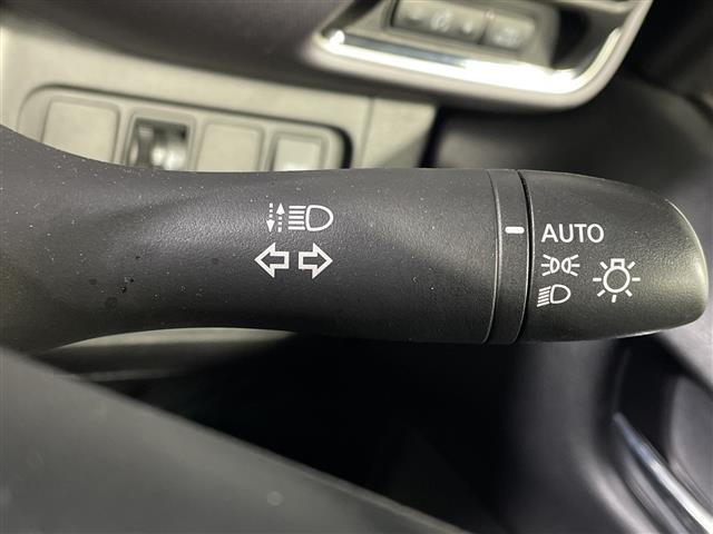 セレナ ｅ－パワー　ＸＶ　セーフティパックＡ純正メモリナビ　ＣＤ　ＤＶＤ　ＳＤ　ＵＳＢ　ＡＵＸ　フルセグアラウンドビューモニター全方位運転支援システム両側パワースライドドアフリップダウンモニタークルーズコントロール（12枚目）