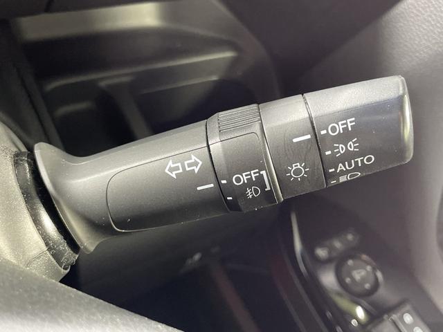 N-BOXカスタム G・Lホンダセンシング 純正8型ナビ TV BT バックカメラ 電動スライドドア 衝突軽減ブレーキ 車線逸脱警報 レーダークルコン 革巻きステアリング ステアリングスイッチ ETC LEDヘッドライト フォグランプ 純アルミ(13枚目)