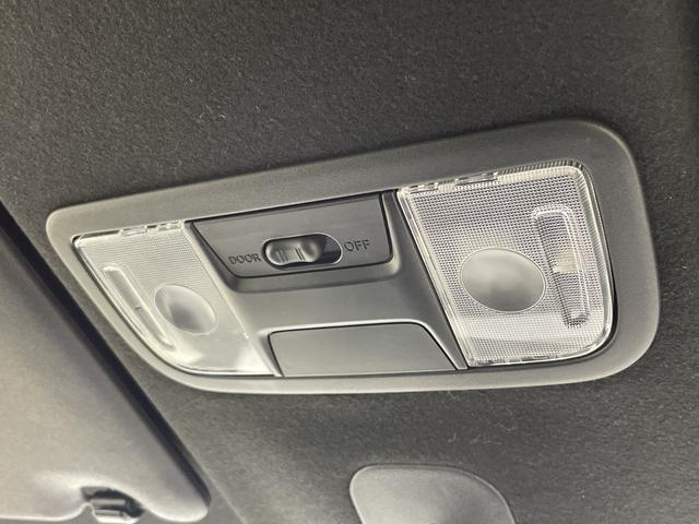 N-BOXカスタム G・Lホンダセンシング 純正8型ナビ TV BT バックカメラ 電動スライドドア 衝突軽減ブレーキ 車線逸脱警報 レーダークルコン 革巻きステアリング ステアリングスイッチ ETC LEDヘッドライト フォグランプ 純アルミ(34枚目)