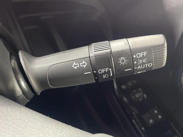 N-BOXカスタム L 純正8型ナビ ホンダセンシング 前後ドラレコ バックカメラ コーナーセンサー 電動サイドブレーキ ステアリングスイッチ LEDヘッドライト フォグランプ オートライト 純正フロアマット 純正AW(18枚目)