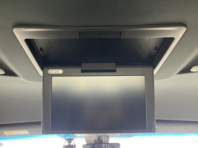 ヴェルファイア ２．５　ゴールデンアイズＩＩ　純正９型ＤＡ　純正１２．１型フリップダウンＭ　Ｂカメラ　両側電動　ＴＳＳ　ＢＳＭ　デジタルインナーミラー　ＰＢＤ　３眼ＬＥＤヘッドランプ　半革シート　革巻ステアリング　スマートキー　プッシュスタート（3枚目）