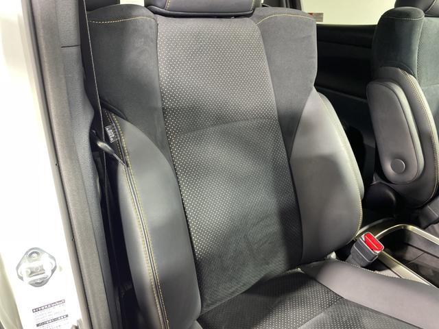 ヴェルファイア ２．５　ゴールデンアイズＩＩ　純正９型ＤＡ　純正１２．１型フリップダウンＭ　Ｂカメラ　両側電動　ＴＳＳ　ＢＳＭ　デジタルインナーミラー　ＰＢＤ　３眼ＬＥＤヘッドランプ　半革シート　革巻ステアリング　スマートキー　プッシュスタート（34枚目）