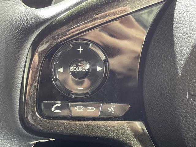 N-BOXカスタム G・Lターボホンダセンシング ホンダセンシング 純正8インチナビ バックカメラ 両側電動スライドドア ハーフレザーシート シートヒーター ビルトインETC 革巻きステアリング パドルシフト LED シーケンシャルウィンカー フォグ(12枚目)