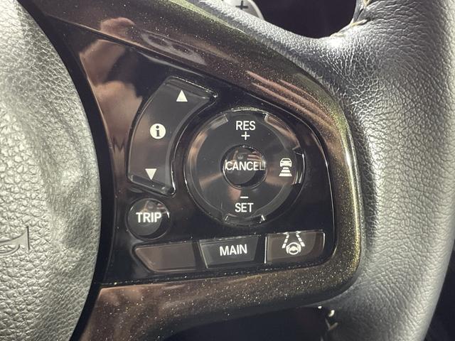 N-BOXカスタム G・Lターボホンダセンシング ホンダセンシング 純正8インチナビ バックカメラ 両側電動スライドドア ハーフレザーシート シートヒーター ビルトインETC 革巻きステアリング パドルシフト LED シーケンシャルウィンカー フォグ(13枚目)