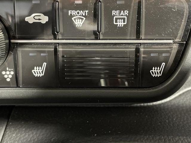 N-BOXカスタム G・Lターボホンダセンシング ホンダセンシング 純正8インチナビ バックカメラ 両側電動スライドドア ハーフレザーシート シートヒーター ビルトインETC 革巻きステアリング パドルシフト LED シーケンシャルウィンカー フォグ(21枚目)