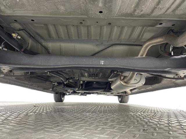 N-BOXカスタム G・Lターボホンダセンシング ホンダセンシング 純正8インチナビ バックカメラ 両側電動スライドドア ハーフレザーシート シートヒーター ビルトインETC 革巻きステアリング パドルシフト LED シーケンシャルウィンカー フォグ(78枚目)