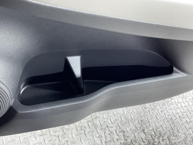 キックス Ｘ　ツートーンインテリアエディション　純正９型ナビ　アラウンドビューＭ　セーフティＡ　ＰｒｏＰＩＬＯＴ　Ｄルームミラー　２トーンカラー　ＬＥＤ　ルーフレール　電動ＰＢ／オートＢＨ　ステアリングＨ　合皮シート　前シートＨ　ＥＴＣ２．０（32枚目）