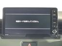 ヴェゼル ｅ：ＨＥＶ　Ｘ・ＨｕＮＴパッケージ　ホンダコネクト９型ＳＤナビ　バックカメラ　ホンダセンシング　シルバールーフレール　合皮撥水ファブリックコンビシート　革巻ステアリング　パドルシフト　ＬＥＤヘッドランプ　ＥＴＣ　スマートキー　プッシュＳ（4枚目）