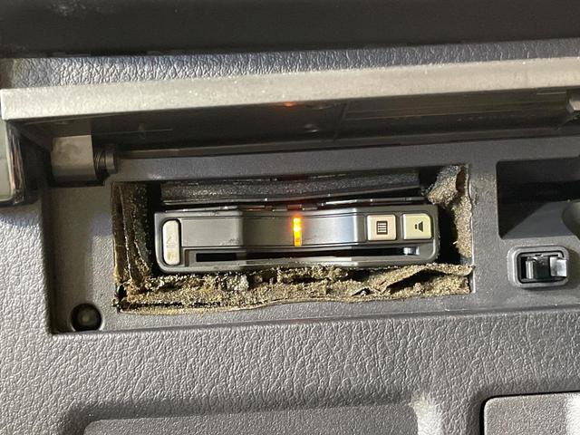 【ＥＴＣ】高速道路の料金所をストレスなく通過！話題のスポットやサービスエリアに多い「スマートＩＣ」利用時は必須のアイテムです。当店でセットアップを実施、ご納車当日からすぐにご利用いただけます！