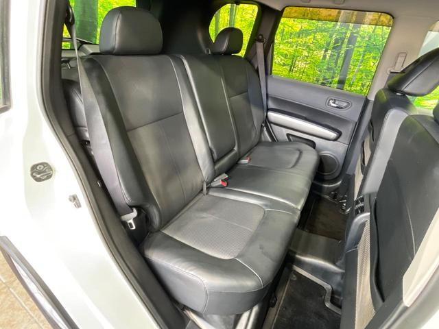 エクストレイル ２０Ｘ　１年保証付　純正ナビ　バックカメラ　禁煙車　スマートキー　ビルトインＥＴＣ　オートライト　オートエアコン　純正１７インチアルミ　ＣＤ　ＤＶＤ再生（9枚目）