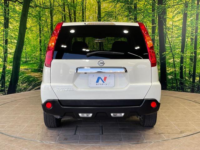 エクストレイル ２０Ｘ　１年保証付　純正ナビ　バックカメラ　禁煙車　スマートキー　ビルトインＥＴＣ　オートライト　オートエアコン　純正１７インチアルミ　ＣＤ　ＤＶＤ再生（15枚目）