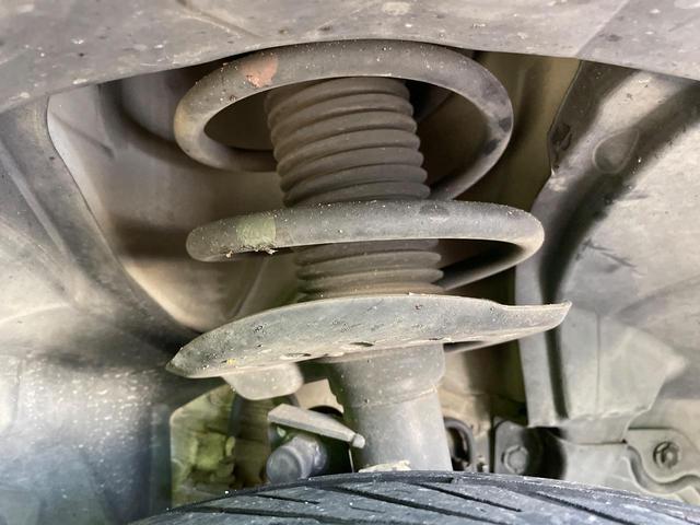 エクストレイル ２０Ｘ　１年保証付　純正ナビ　バックカメラ　禁煙車　スマートキー　ビルトインＥＴＣ　オートライト　オートエアコン　純正１７インチアルミ　ＣＤ　ＤＶＤ再生（20枚目）