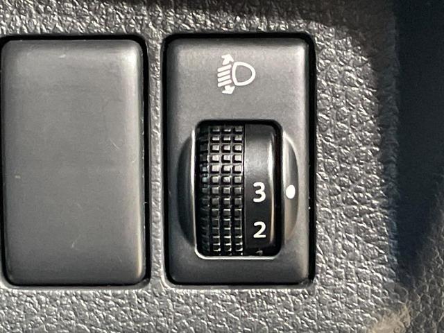 エクストレイル ２０Ｘ　１年保証付　純正ナビ　バックカメラ　禁煙車　スマートキー　ビルトインＥＴＣ　オートライト　オートエアコン　純正１７インチアルミ　ＣＤ　ＤＶＤ再生（38枚目）