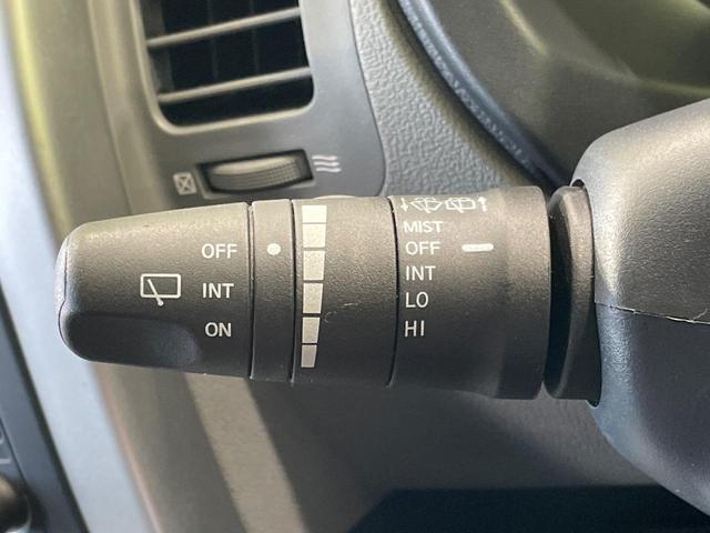 エクストレイル ２０Ｘ　１年保証付　純正ナビ　バックカメラ　禁煙車　スマートキー　ビルトインＥＴＣ　オートライト　オートエアコン　純正１７インチアルミ　ＣＤ　ＤＶＤ再生（44枚目）