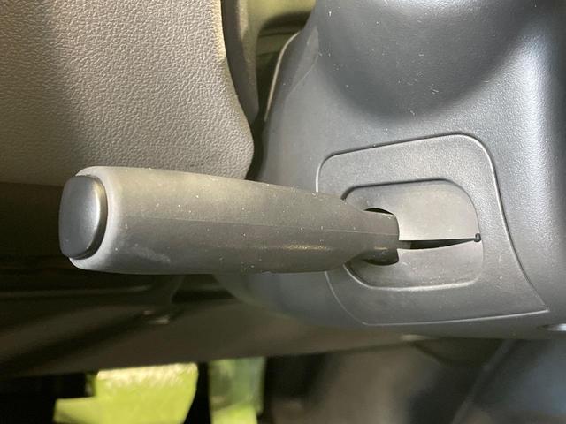 エクストレイル ２０Ｘ　１年保証付　純正ナビ　バックカメラ　禁煙車　スマートキー　ビルトインＥＴＣ　オートライト　オートエアコン　純正１７インチアルミ　ＣＤ　ＤＶＤ再生（46枚目）