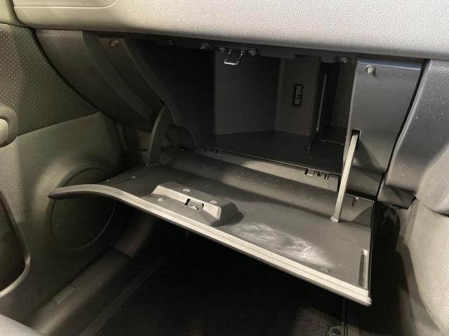 エクストレイル ２０Ｘ　１年保証付　純正ナビ　バックカメラ　禁煙車　スマートキー　ビルトインＥＴＣ　オートライト　オートエアコン　純正１７インチアルミ　ＣＤ　ＤＶＤ再生（53枚目）