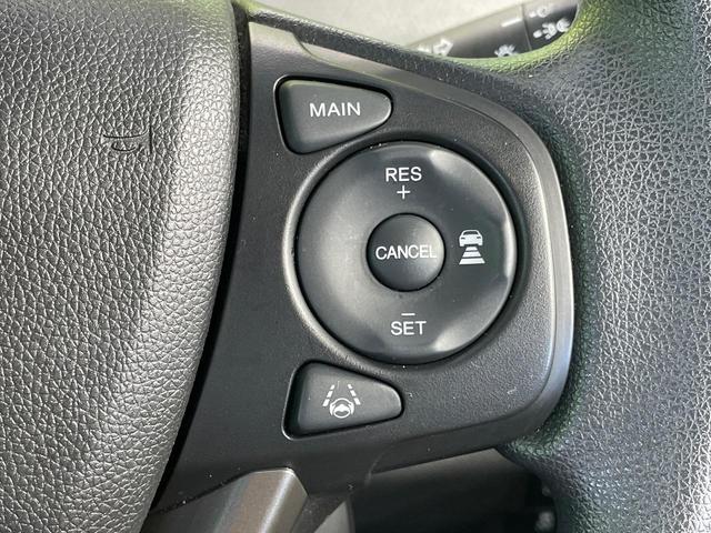 【アダプティブクルーズコントロール】高速道路での長距離走行が楽に!!自動で速度を保つクルーズコントロールが、衝突軽減システムと連携し、前方の車両を感知して車間を保つように速度調節してくれます!!