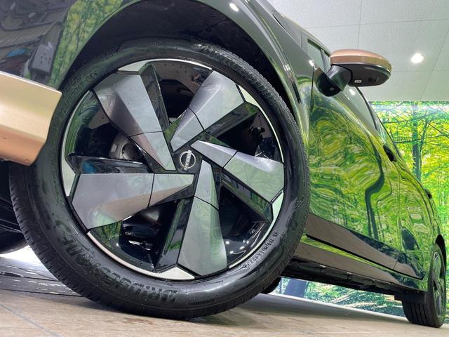 【純正○○インチアルミホイール】外観にマッチした純正アルミホイールを装着しております。各種社外アルミホイールや、スタッドレスタイヤも取扱いしております。是非ご相談ください♪