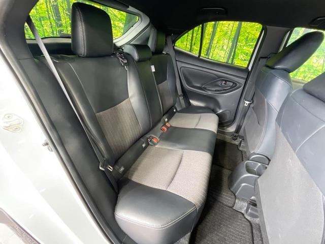 後部座席も気になるようなキズ・汚れやへたり等、大きなダメージはなく、良好な状態です。