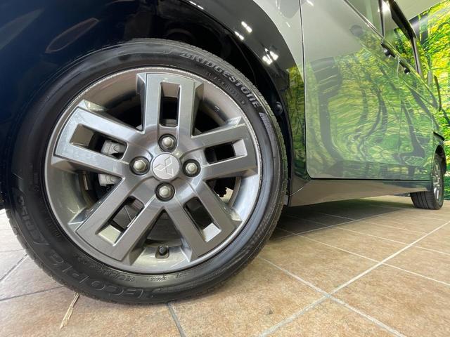 【純正15インチアルミホイール】外観にマッチした純正アルミホイールを装着しております。各種社外アルミホイールや、スタッドレスタイヤも取扱いしております。是非ご相談ください♪
