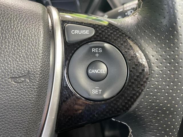 【クルーズコントロール】高速道路もラクラク走行。アクセルを離しても一定速度で走行ができ、長距離運転時の負担を軽減！加速・減速も簡単なスイッチ操作で調整できます。