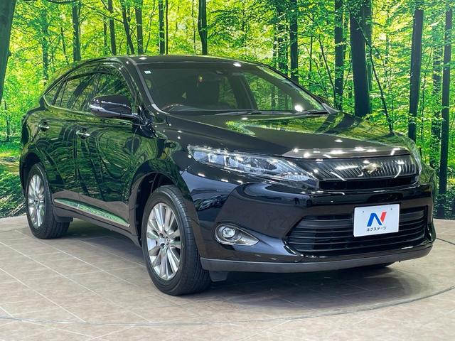 高透明度のガラス皮膜で撥水はもちろん、上質なツヤ・光沢を実現。紫外線や酸性雨から大切な愛車を保護し、色あせ・劣化を防止。「弾スプラッシュコート」、「弾プリミッサコート」からお選びいただけます。