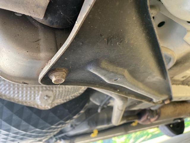 ステラ L スマートアシスト 1年保証付 禁煙車 衝突軽減システム SDナビ Bluetooth再生 ワンセグTV CD/DVD再生 車線逸脱警報 ドアバイザー 横滑り防止装置 プライバシーガラス バニティーミラー(41枚目)