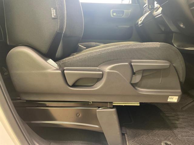 N-BOXカスタム ベースグレード 1年保証付 禁煙車 ホンダセンシング 電動スライドドア 純正ディスプレイオーディオ バックカメラ レーダークルーズコントロール ロールサンシェード LEDヘッドライト クリアランスソナー(29枚目)