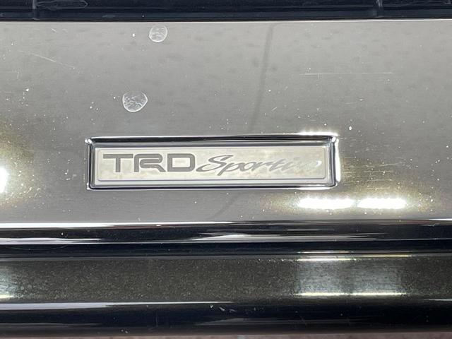 【TRDエアロ】人気のTRDエアロを装備!クルマの外観がよりスタイリッシュになり、街中で存在感あふれる1台に♪将来買い替える時にもリセールに影響しやすく、価値ある人気の装備です!