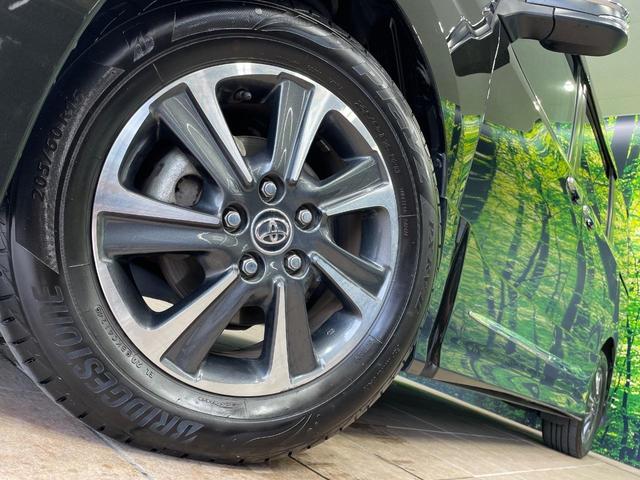 【純正16インチアルミホイール】外観にマッチした純正アルミホイールを装着しております。各種社外アルミホイールや、スタッドレスタイヤも取扱いしております。是非ご相談ください♪