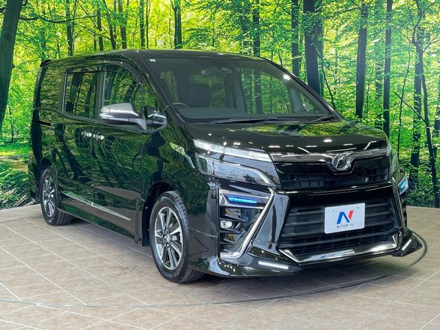 高透明度のガラス皮膜で撥水はもちろん、上質なツヤ・光沢を実現。紫外線や酸性雨から大切な愛車を保護し、色あせ・劣化を防止。「弾スプラッシュコート」、「弾プリミッサコート」からお選びいただけます。