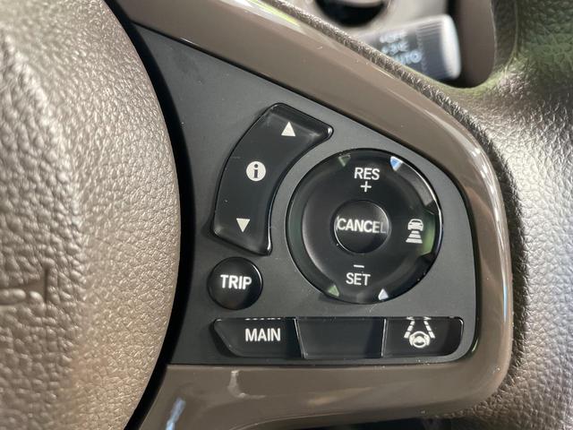 【アダプティブクルーズコントロール】高速道路での長距離走行が楽に！！自動で速度を保つクルーズコントロールが、衝突軽減システムと連携し、前方の車両を感知して車間を保つように速度調節してくれます！！