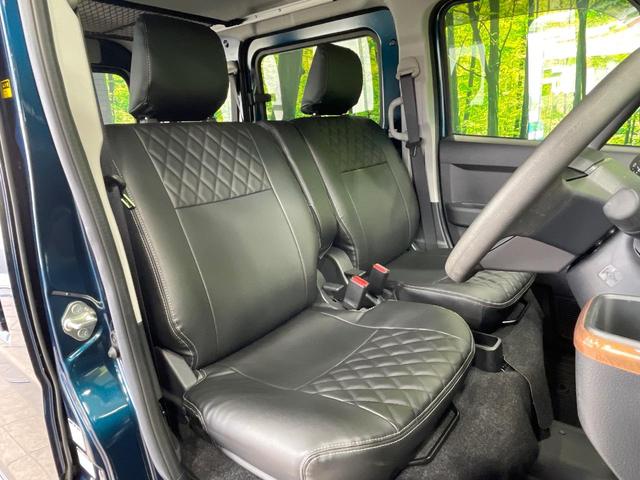 運転席シート廻りは使用感も少なく、良好な状態となっています。丁寧に使われていたことがよくわかりますね。