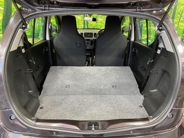 後席を格納すると、これだけの広さが！シーンに合わせたシートアレンジで、大きな荷物も積むことが出来ます♪