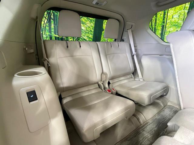 ３列目シートはもちろん状態良好☆大人でもゆったりと座って頂けますので、大人数でのお出かけもラクラクです♪ご家族で、気の知れた仲間で、ドライブに行くのが楽しみですね♪
