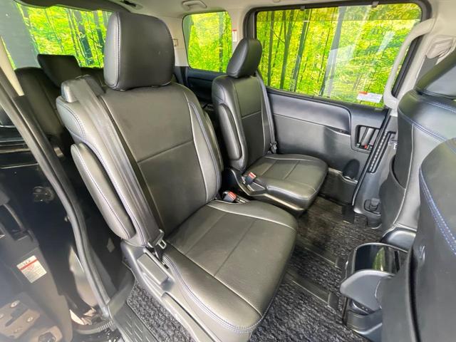 ヴォクシー ZS 1年保証付 両側電動ドア BIG-X10インチナビ バックカメラ 禁煙車 スマートキー LEDヘッドライト ビルトインETC オートエアコン オートライト デュアルエアコン 純正16インチアルミ(11枚目)