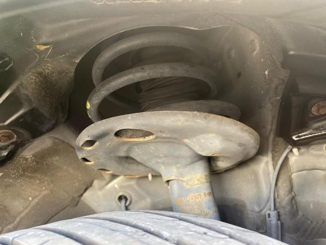 ヴォクシー ZS 1年保証付 両側電動ドア BIG-X10インチナビ バックカメラ 禁煙車 スマートキー LEDヘッドライト ビルトインETC オートエアコン オートライト デュアルエアコン 純正16インチアルミ(19枚目)