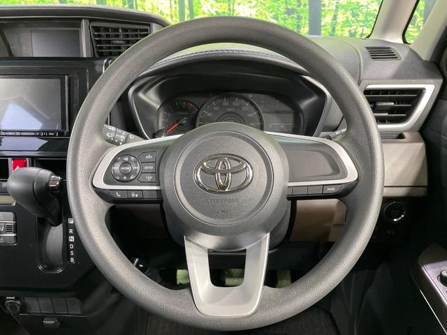 インテリアに合わせたデザインのステアリングは、運転される方のことも考え、運転しやすい形状、大きさです。是非一度、実際に触ってお確かめください。